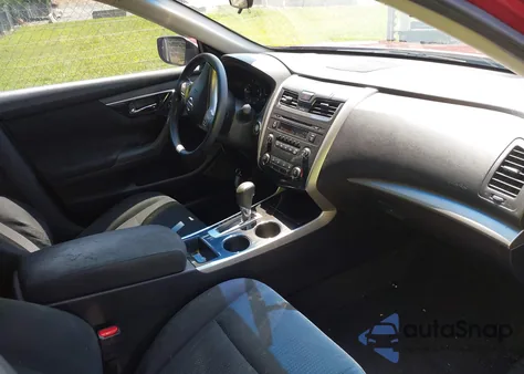 2014 Nissan Altima 2.5 S из США, поврежденный, VIN 1N4AL3AP1EC426235